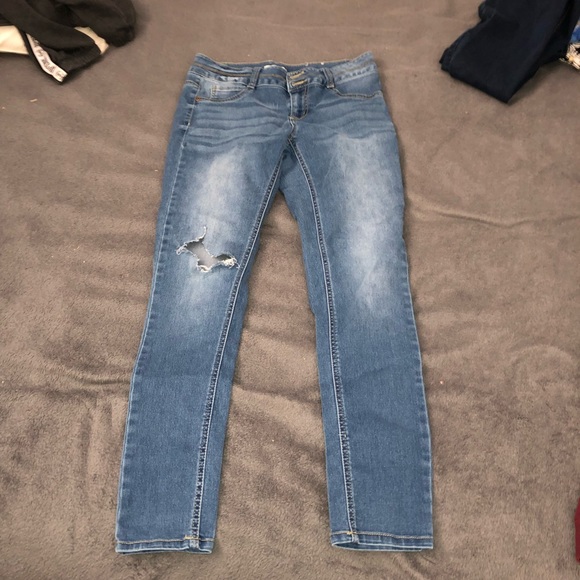 Jeans - Picture 2 of 4